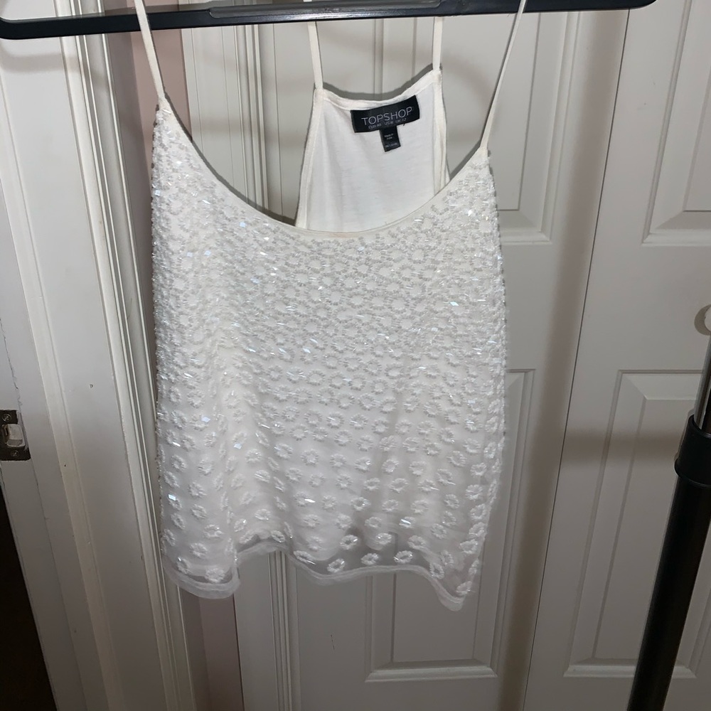 Very cute white detailed tank top